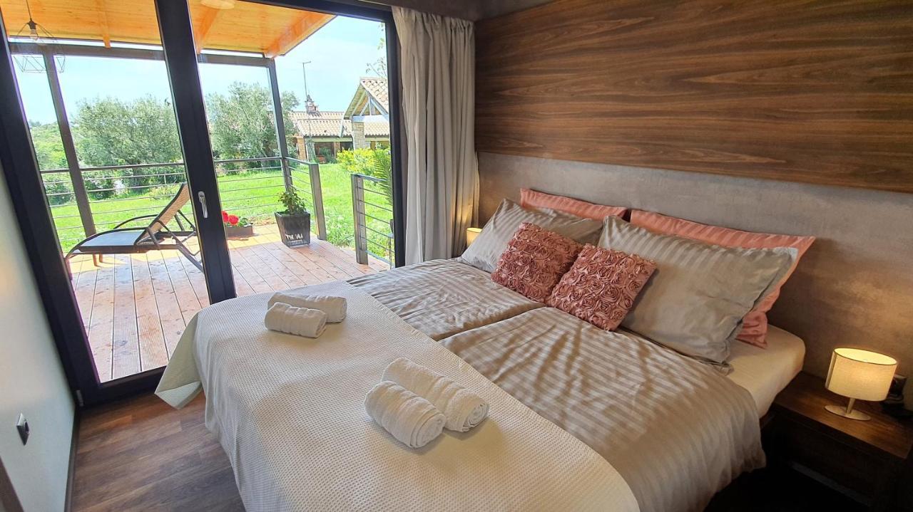Collis Winery - Family & Friends - Mobilhome 罗维尼 外观 照片