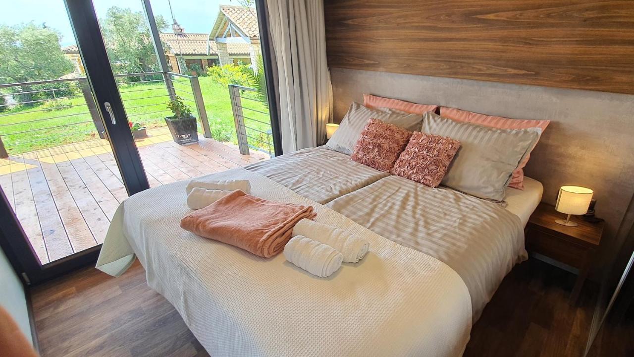 Collis Winery - Family & Friends - Mobilhome 罗维尼 外观 照片